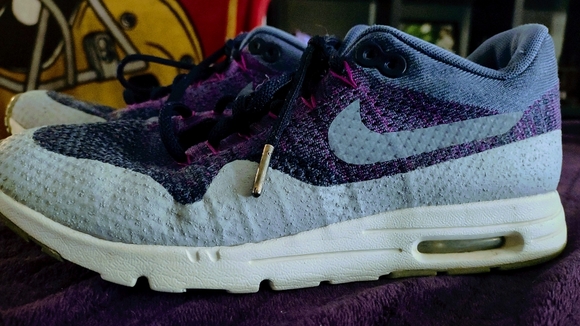 Nike Air Max - Picture 2 of 5